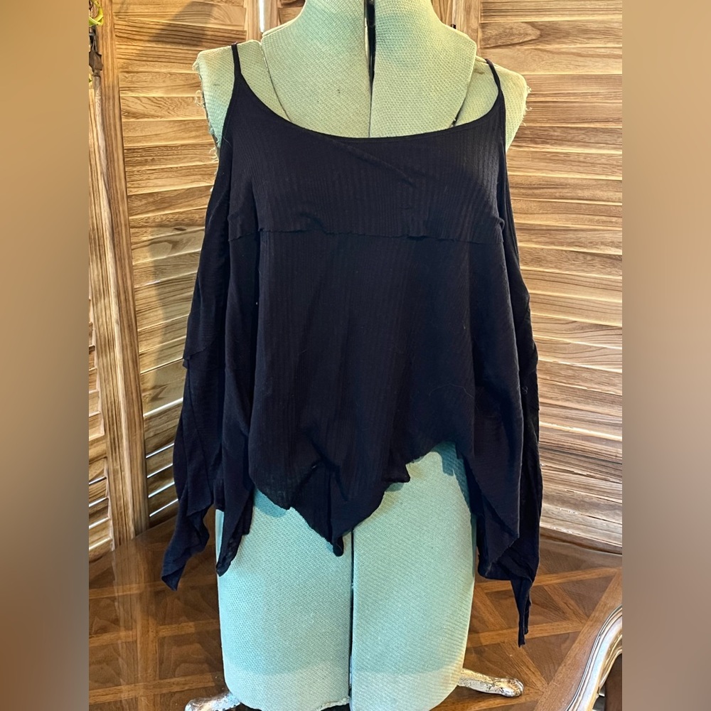 Free People tank 🖤